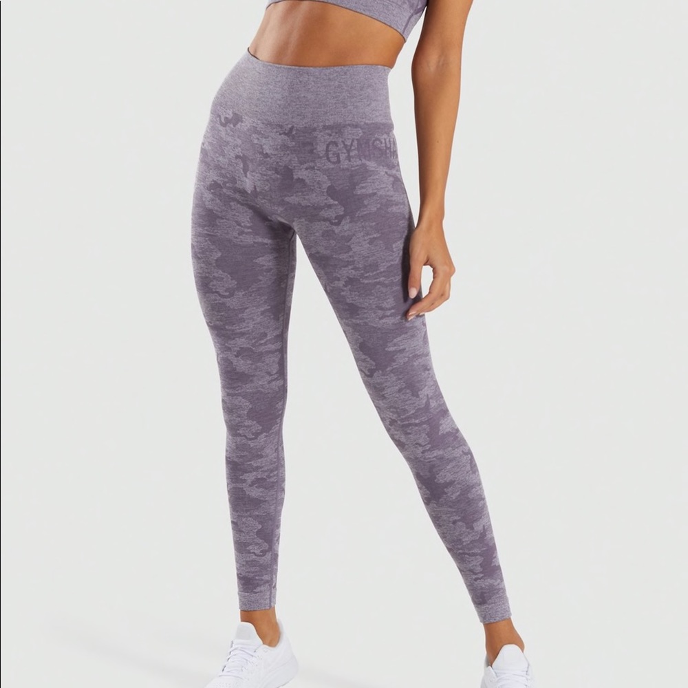 GYMSHARK WOMENS
CAMO SEAMLESS LEGGINGS